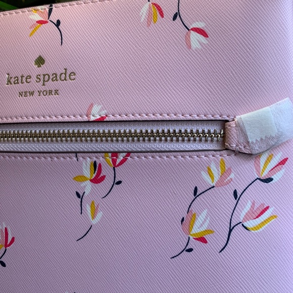Authentic Kate SPADE Saffiano leather floral zip top Crosby - Picture 5 of 11